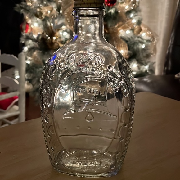 1976 Glass Log Cabin Maple Syrup Bottle Centennial Liberty Bell - Picture 5 of 10